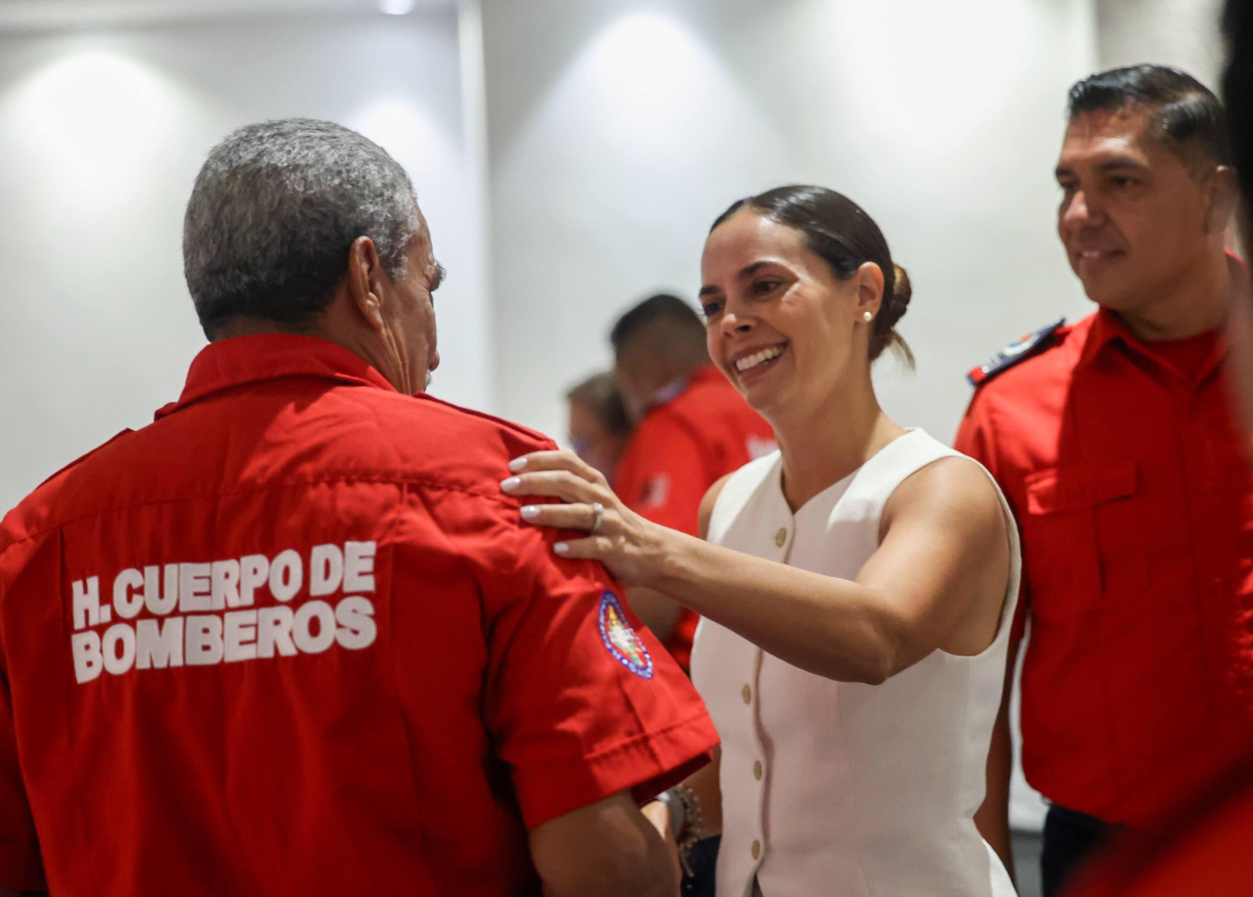 uploads/6/32/01 (2222).Jpeg